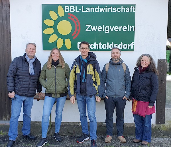v.l.:Obmann Dieter Schierer, Barbara Hercog, Thomas Schuh, Dominik Linhard und Waltraud Nowak (beide Global 2000)
