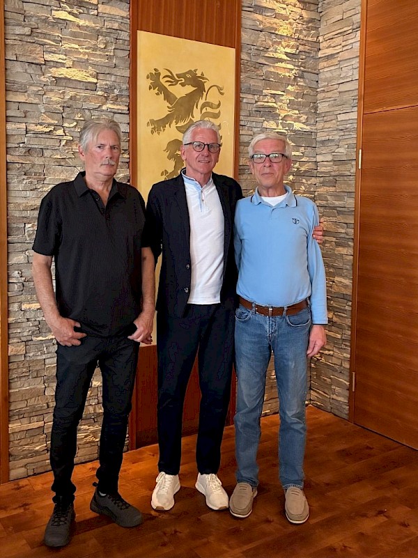 Obmann Christian König, Regionalstellenleiter Horst Spitzer und der scheidende Obmann Peter Monz