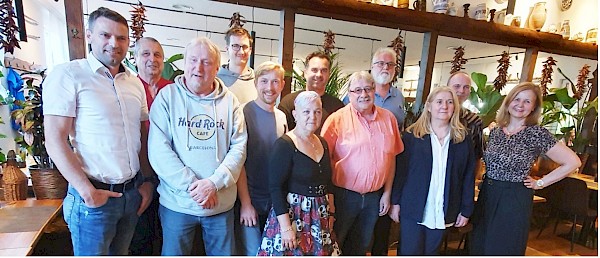 V. l. n. r.: Karlheinz Pertl, Michael Cerny (Verband), Heinz-Dieter Rögnitz, Samuel Weissinger (Verband), Raffael Kraus, Obfrau Sabine Trost, Thomas Zizka, Christian Weinberger, Wilhelm Zizka, Gabriele Kainz, Viktor Lückl und Susanne Suchanek