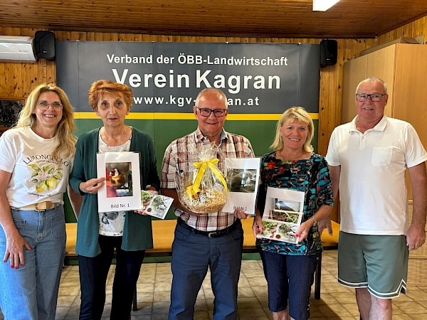 v.l.n.r.: Kassierin Claudia Rameder, Herma Zimmerl, Herbert Zimmerl, Susanne Hochrainer, Obmann Horst John